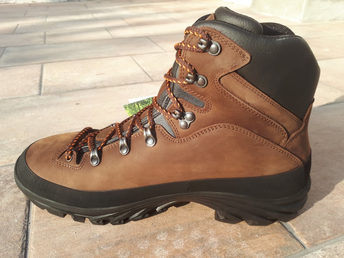 Scarponi da trekking mod MOOSE